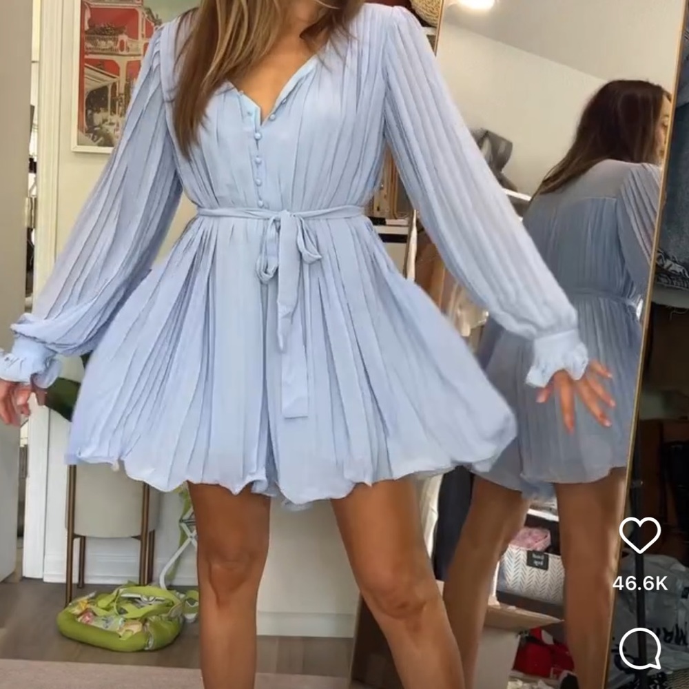 Sky blue Amazon dress